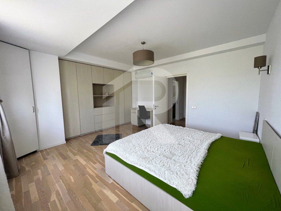 Penthouse tip duplex Pipera, 2 locuri de parcare, 5 camere, terasa 40 mp