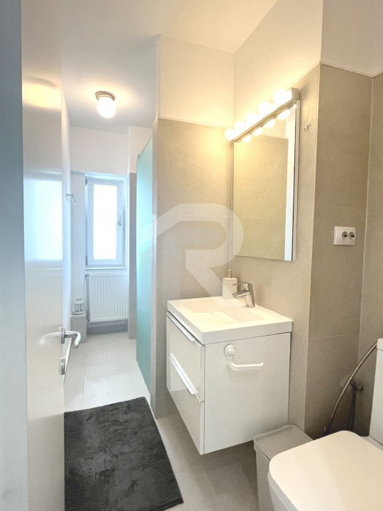 Apartament lux 3 camere 95 mp Decebal