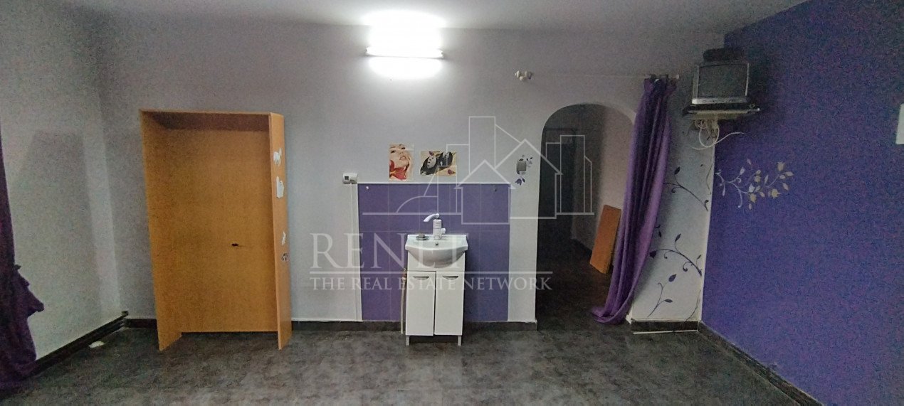 Apartament 2 camere nemobilat Parter Calea Vitan