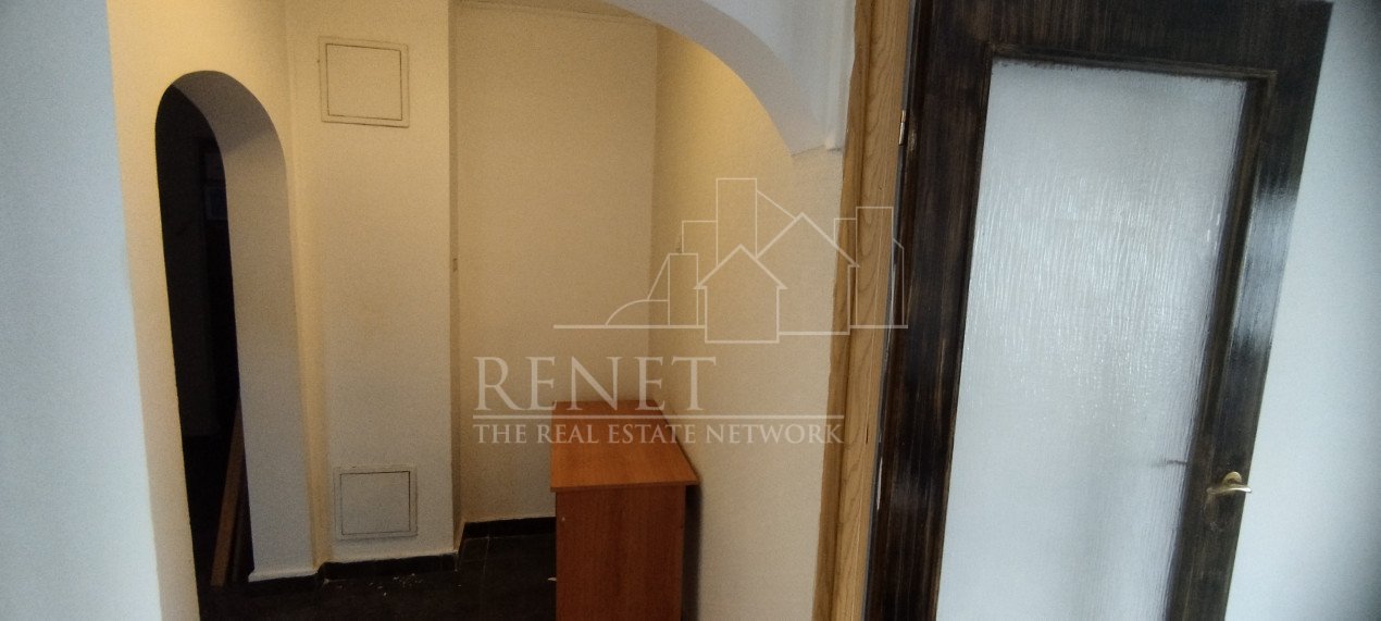 Apartament 2 camere nemobilat Parter Calea Vitan