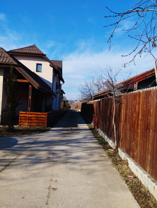 SUPER OCAZIE SE VINDE VILA IN SNAGOV CU DESCHIDERE LA LAC