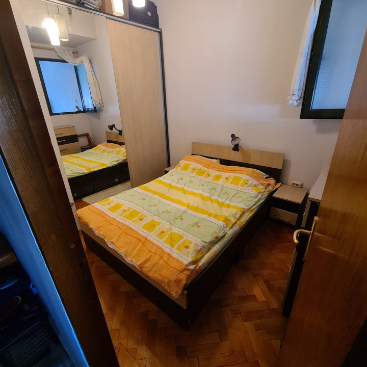 SUPER OCAZIE SE VINDE APARTAMENT IN ZONA ROMANA