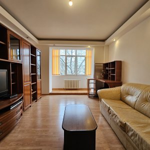 Apartament deosebit, 3 camere, 2 bai, spatios si luminos, etaj intermediar