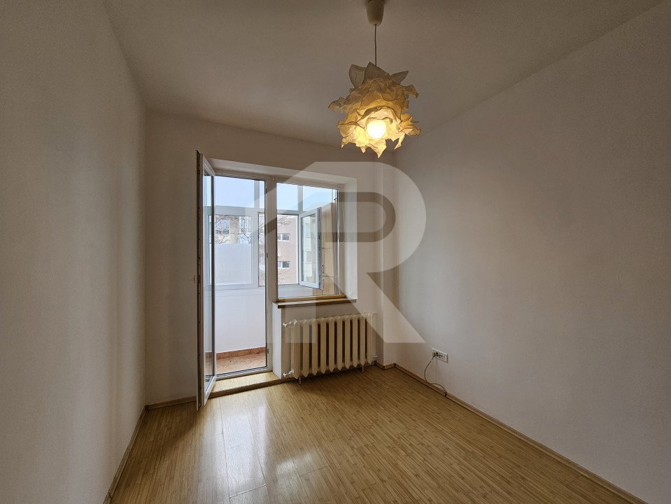 Apartament deosebit, 3 camere, 2 bai, spatios si luminos, etaj intermediar