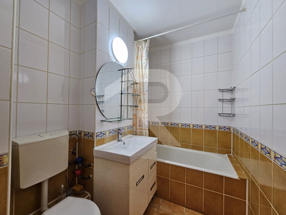 Apartament deosebit, 3 camere, 2 bai, spatios si luminos, etaj intermediar