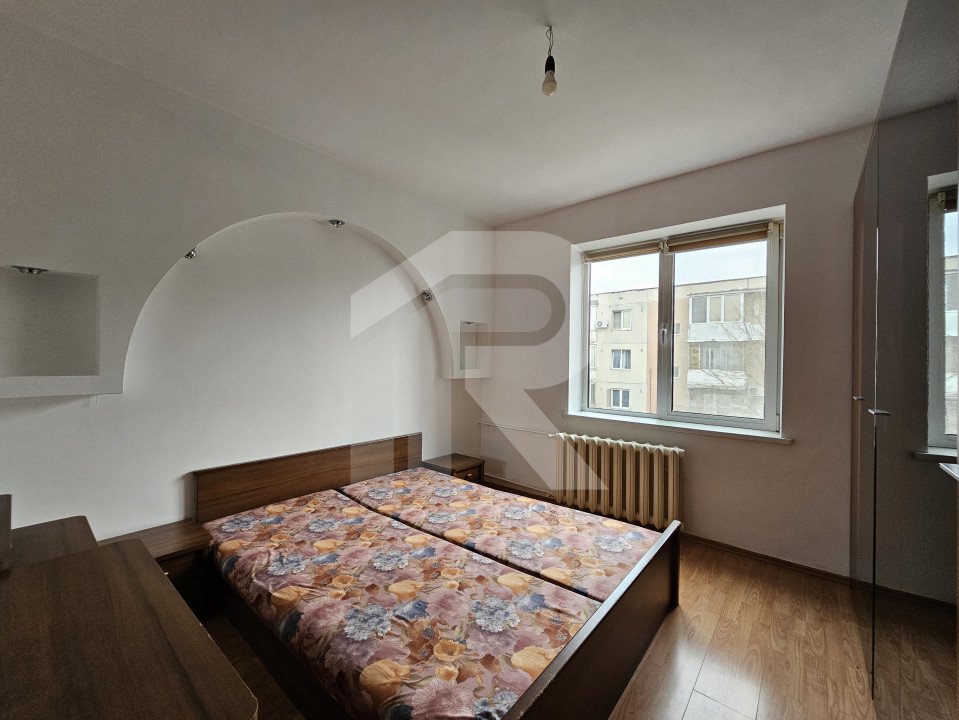 Apartament deosebit, 3 camere, 2 bai, spatios si luminos, etaj intermediar