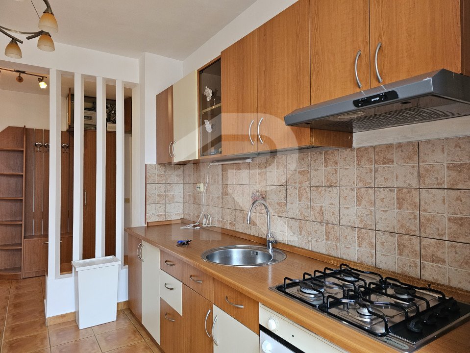 Apartament deosebit, 3 camere, 2 bai, spatios si luminos, etaj intermediar