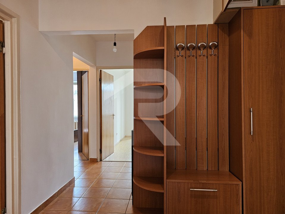 Apartament deosebit, 3 camere, 2 bai, spatios si luminos, etaj intermediar