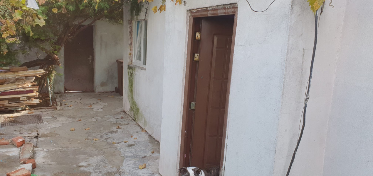 SUPER OCAZIE SE VINDE CASA LA UN PRET FOARTE BUN