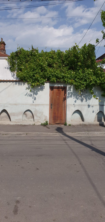 SUPER OCAZIE SE VINDE CASA LA UN PRET FOARTE BUN