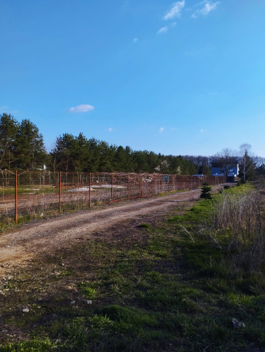 SUPER OCAZIE SE VINDE TEREN IN ZONA SNAGOV LANGA LAC