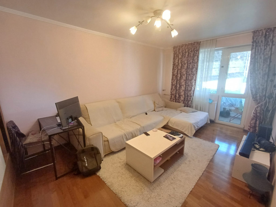 Apartment 3 camere decomandat Str Tuzla Lacul Tei Parcul Tei